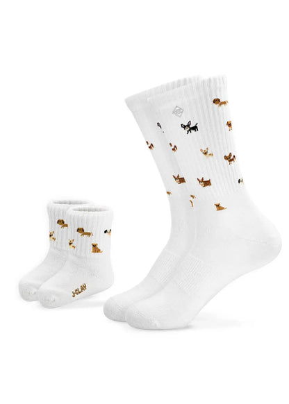 J.Clay Doggie - Fam Pack: weiße Socken mit Hundeaufdruck, erhältlich in Erwachsenen- und Kindergrößen.