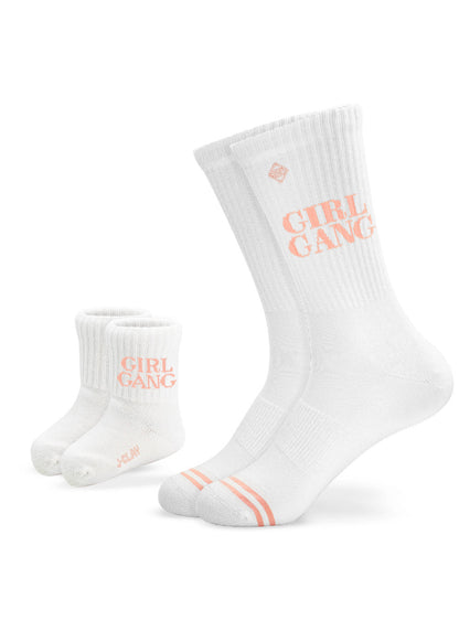 J.Clay Girl Gang – Fam Pack: passende Socken für Erwachsene und Babys für niedliche „Mini-Me“-Momente.