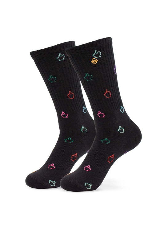Ein Paar schwarze J.Clay Tennissocken mit bunten gestickten Hand-Cursor-Symbolen, die über den Stoff verstreut sind, und einem kleinen gelben geometrischen Symbol in der Nähe des oberen Randes für einen verspielten, modernen Touch.