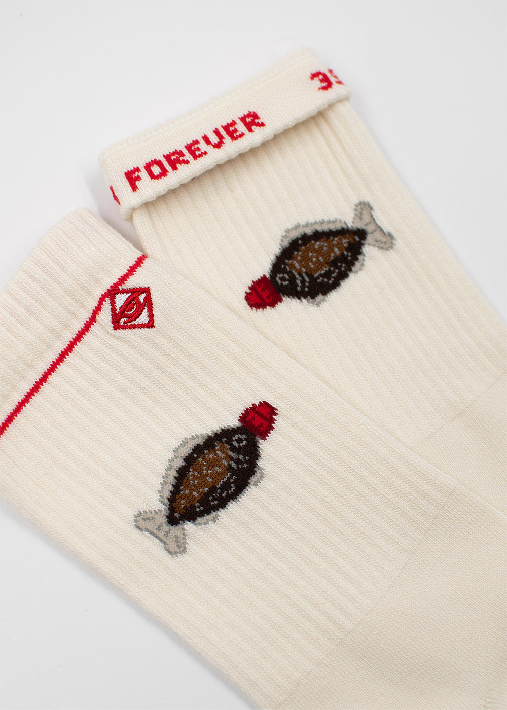 J.Clay Sushi Fish Socken mit gestickter Sojasaucenflasche - das perfekte Geschenk für Feinschmecker.