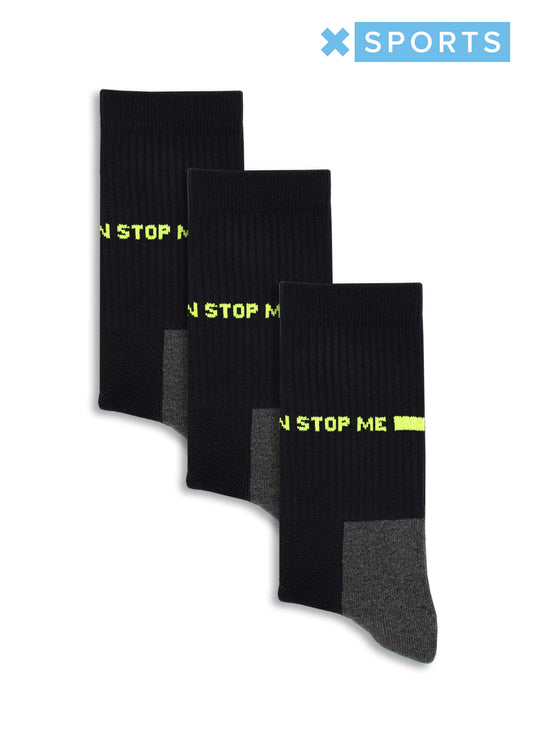 Drei Paar schwarze und graue J.Clay Sportsocken mit gelber Aufschrift "N STOP ME" sind in einer Reihe abgebildet. Sie verfügen über eine gepolsterte Sohle, atmungsaktives Material, und das J.Clay-Logo erscheint in der oberen rechten Ecke.