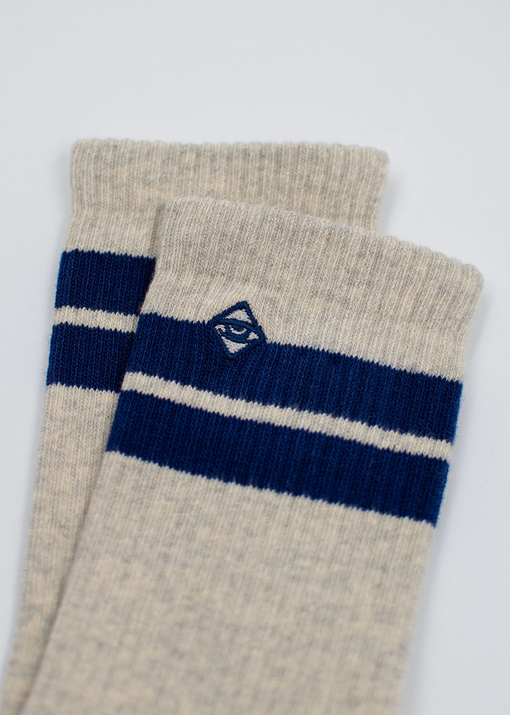 J.Clay True Stone Navy Tennissocken: beige, marineblaue Streifen, gepolstert, Baumwollmischung.