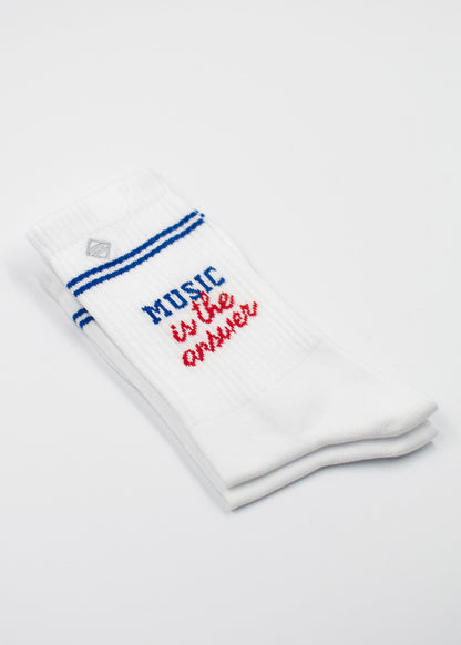 Weiße J.Clay Tennissocken mit blauen Streifen  "Music is the answer" in Blau/Rot.