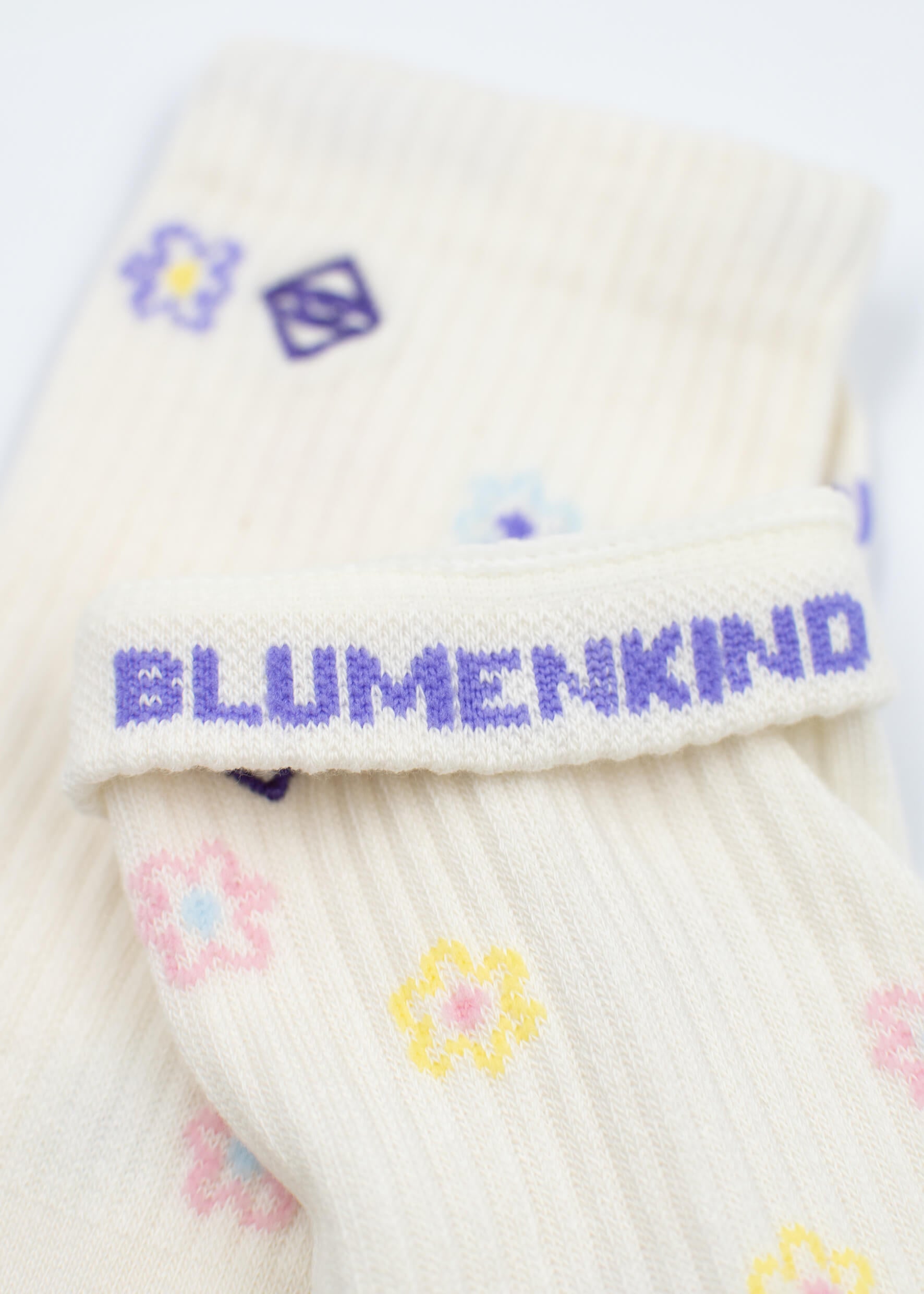 Blumenkind - Beige tennissocken mit Blumenmuster 63101383115020